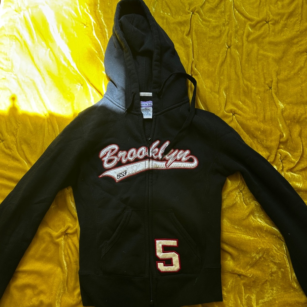 Vintage Triple 5 Soul Black Brooklyn Hoodie with Red and White Accents 2001-2002